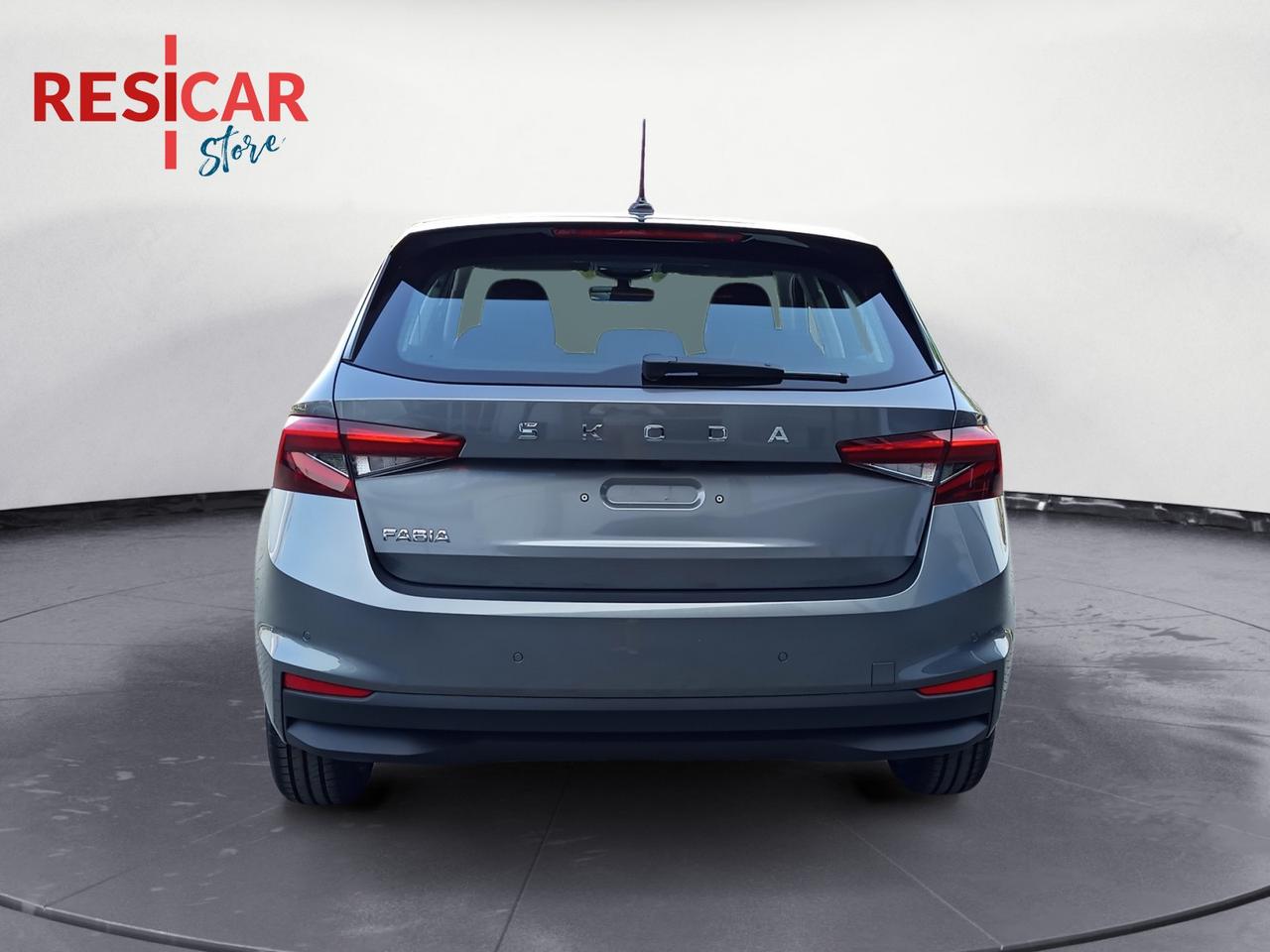 SKODA Fabia Young Edition 1.0 MPI 59 kW (80 CV) 5 marce - manuale