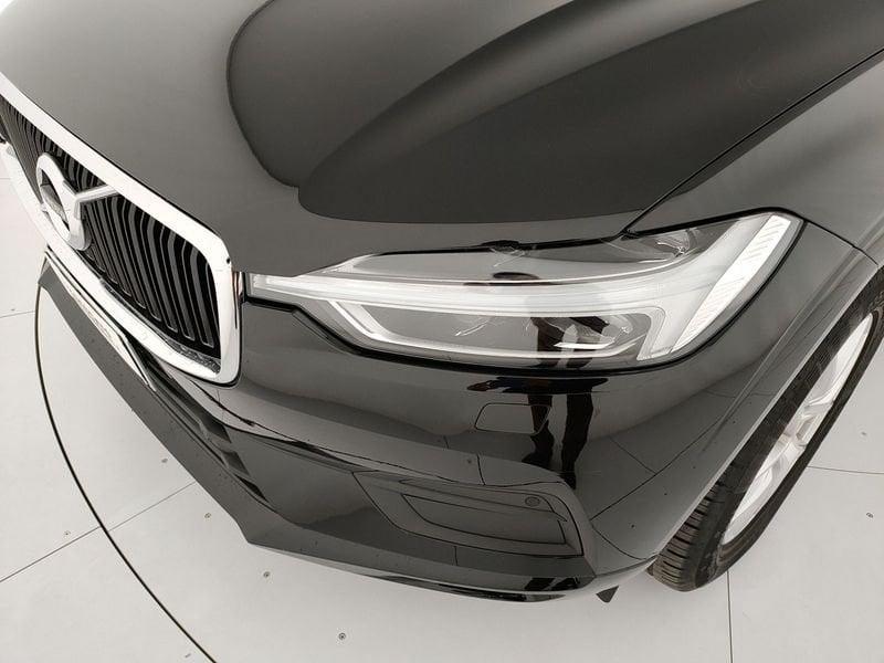 Volvo XC60 XC60 2.0 b4 Momentum Pro awd auto