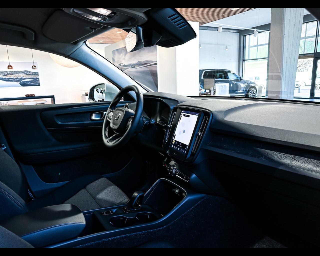 VOLVO XC40 Essential B3 AUT