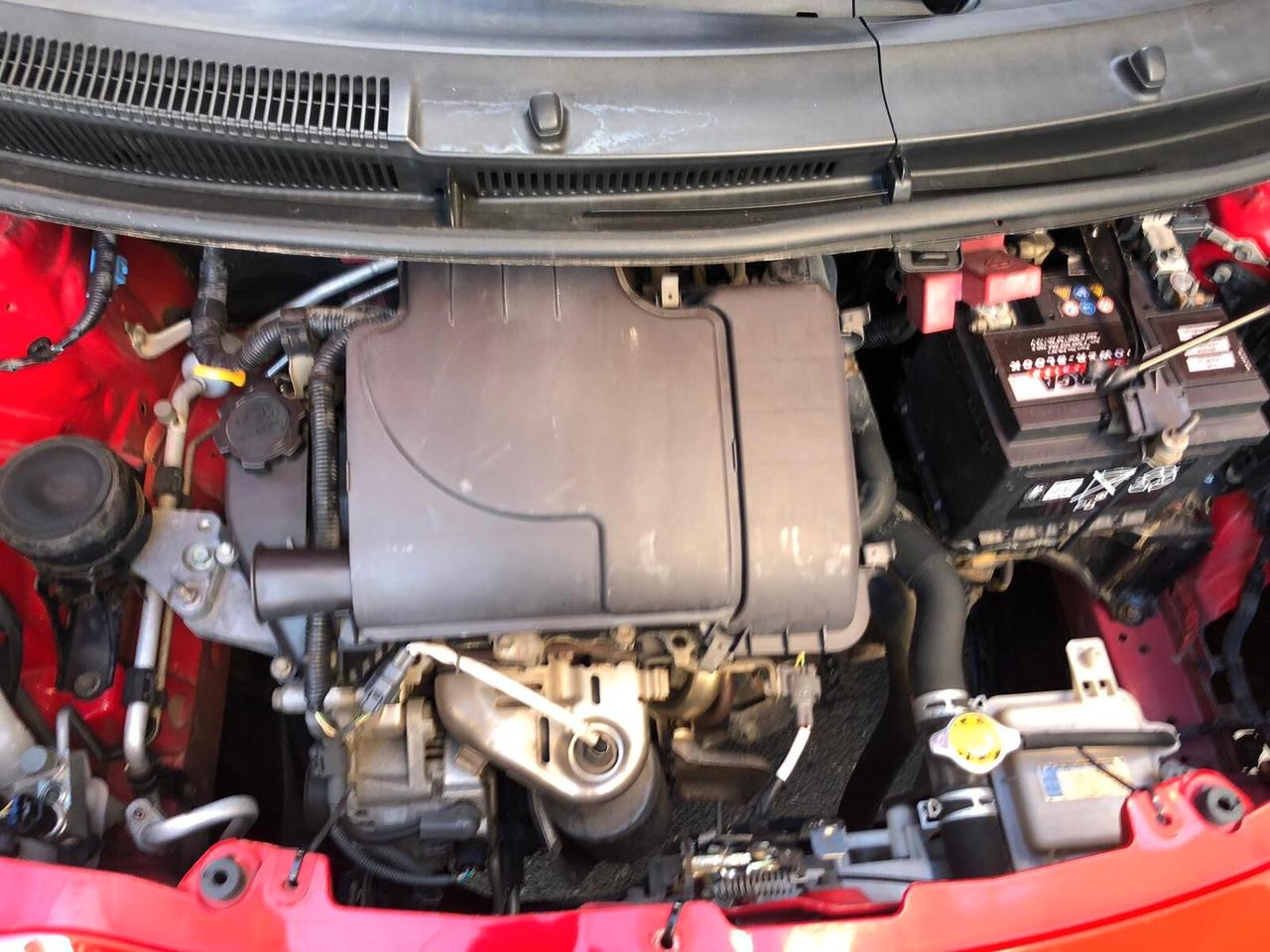 Toyota Yaris 1.0 5 porte