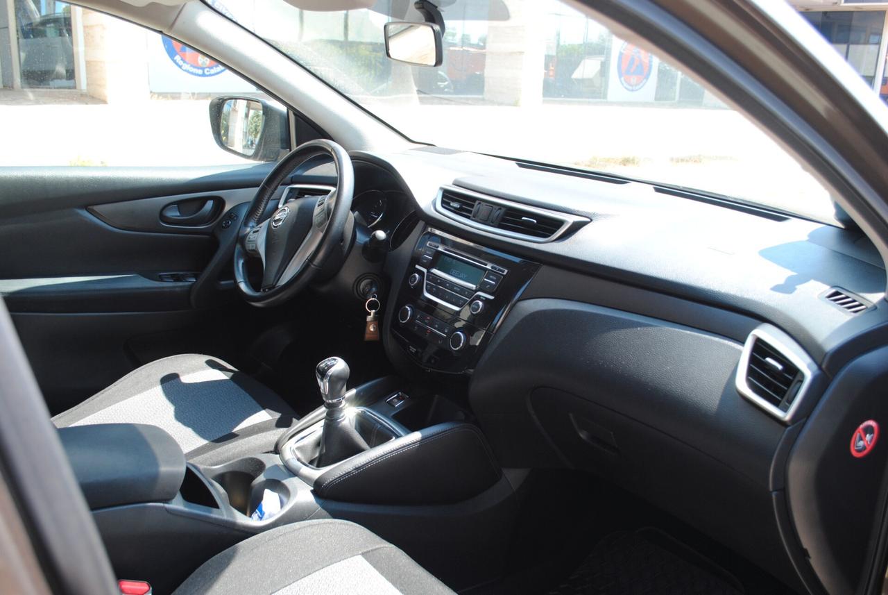 Nissan Qashqai 1.5 dCi Visia