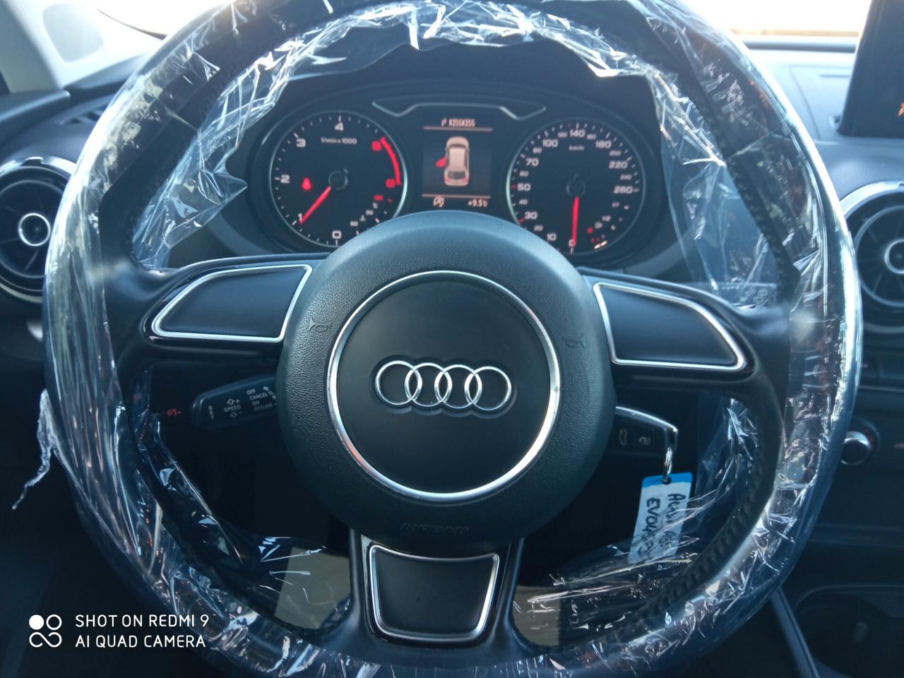 Audi A3 1.6 Tdi 105 CV Ambition allestimento SLine