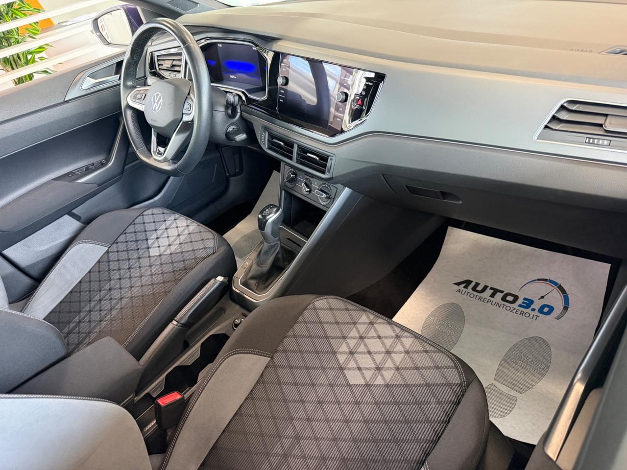 Volkswagen Polo 1.0 TSI DSG R-Line