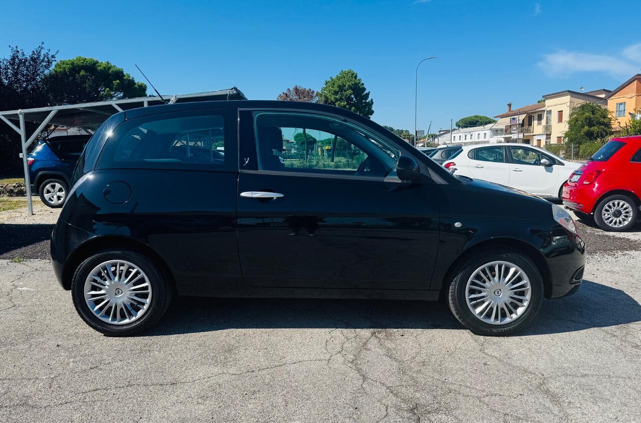 Lancia Ypsilon 1.2 Benzina