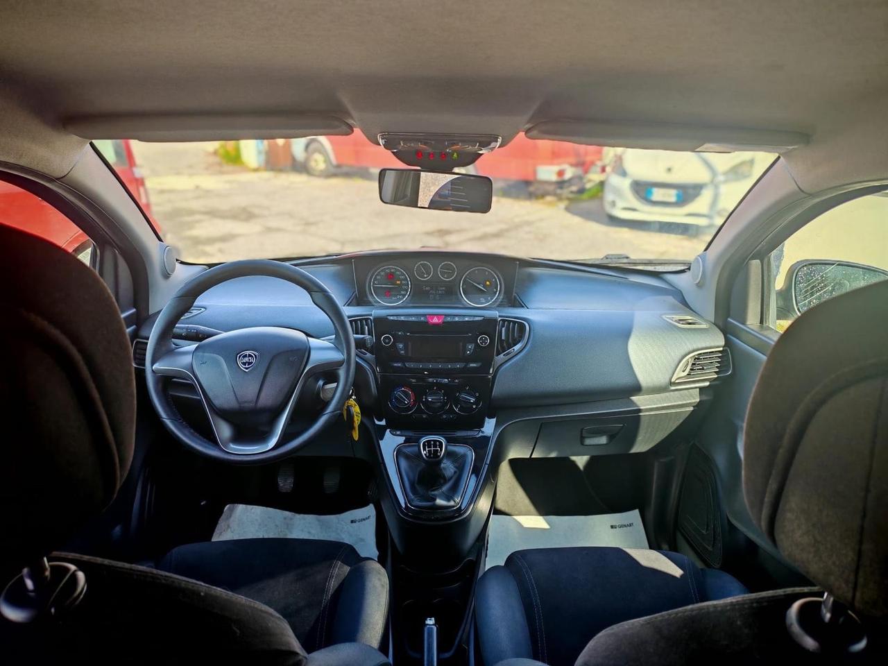 Lancia Ypsilon 1.3 MJT