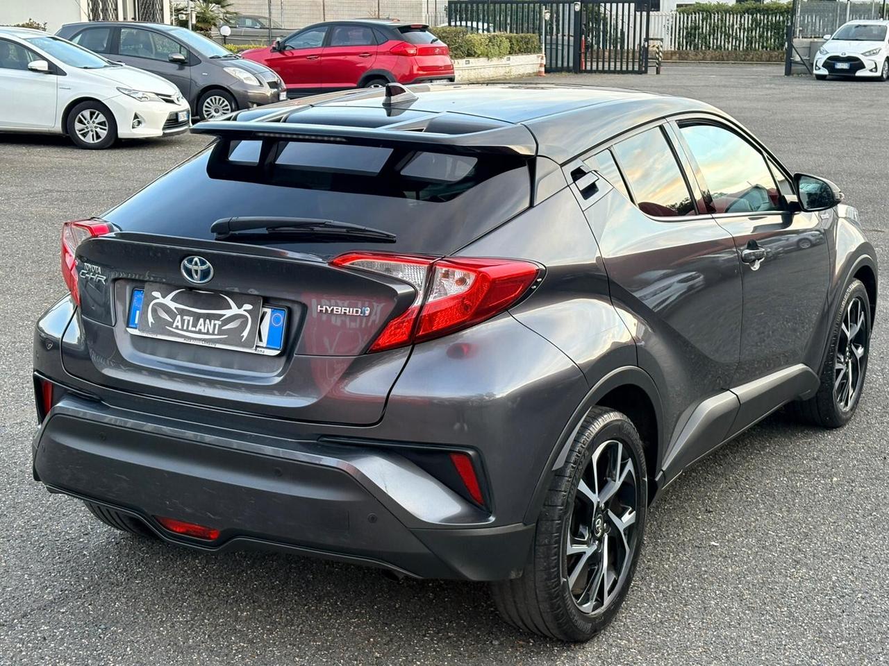 Toyota C-HR 1.8 Hybrid E-CVT Lounge