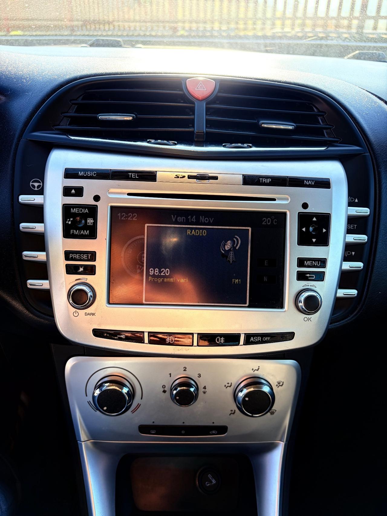 Lancia Delta 1.6 MJT DPF Platino