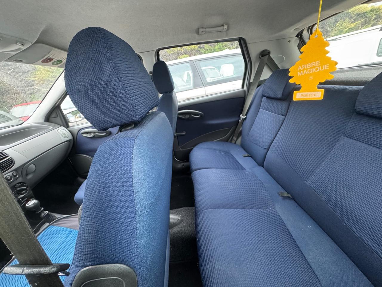 Fiat Punto 1.2i Neopatentato