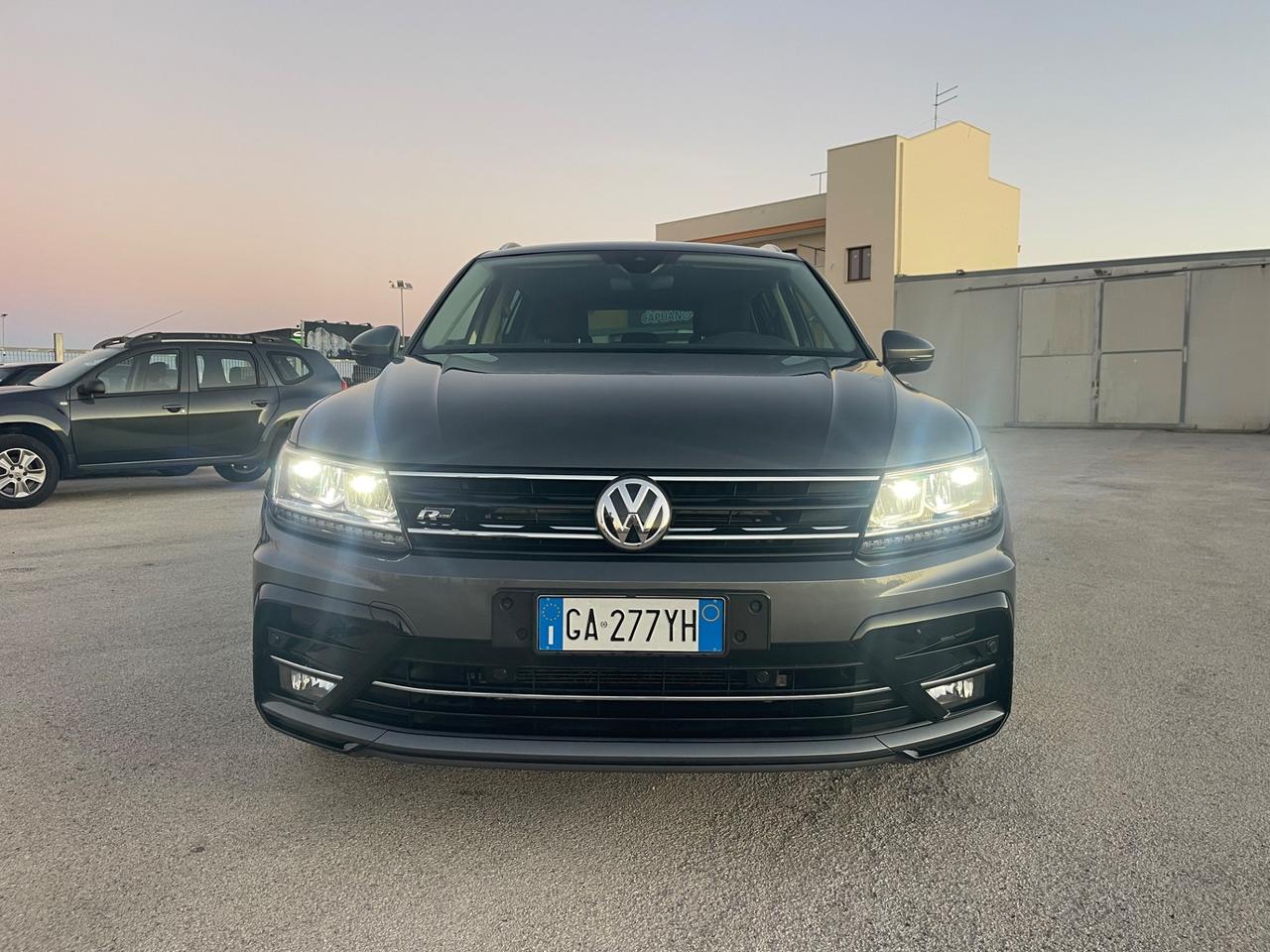 VOLKSWAGEN TIGUAN 2.0 TDI 150 DSG 4MOTION R-LINE