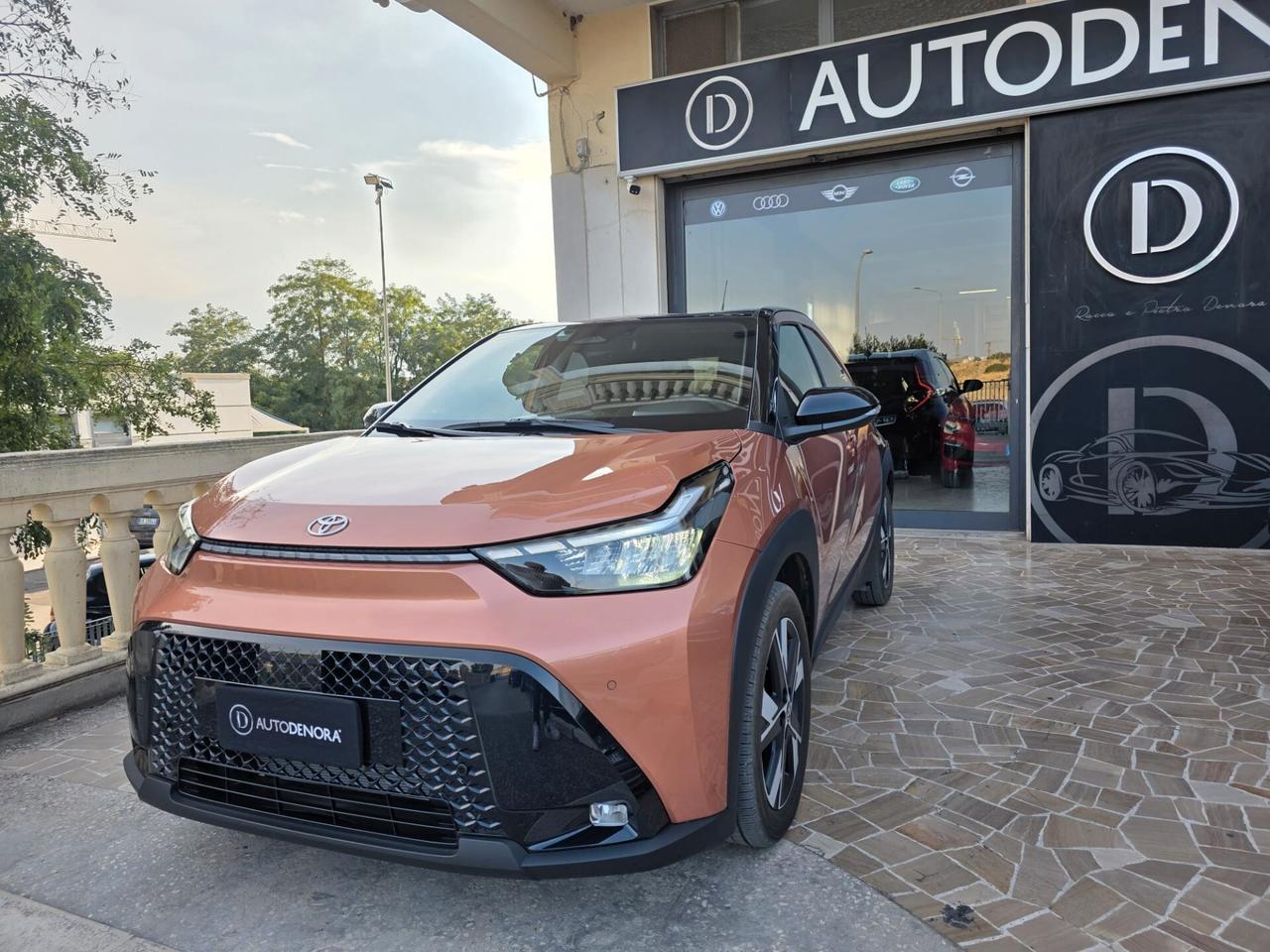 Toyota Aygo X 1.5 Hybrid 115 CV 5 porte Icon# KM ZERO#NO VINCOLO FINANZIAMENTO#LED#EV MODE#CLIMA#CARPLAY#VIRTUAL#CAM