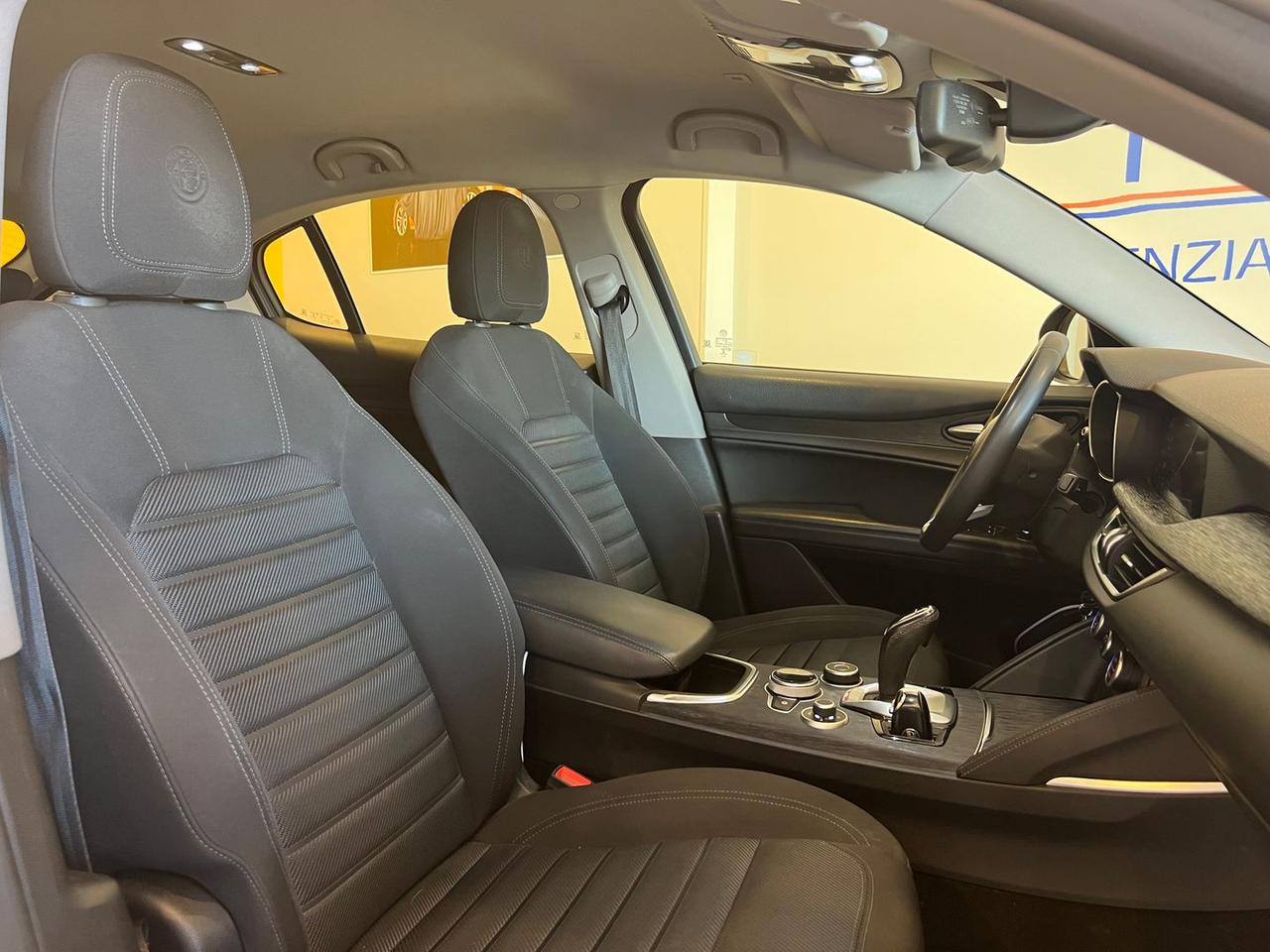 Alfa Romeo Stelvio Business Q4 #50063