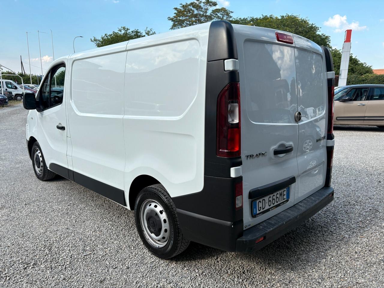Renault Trafic 2.0 DCI -Unico Proprietario-Iva inclusa.
