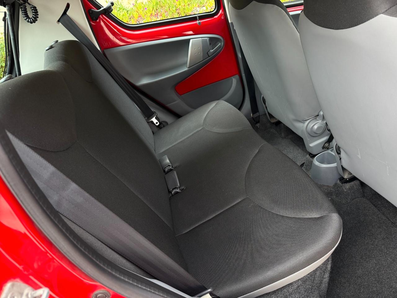 Toyota Aygo 1.0 12V VVT-i 5 porte Sol Connect