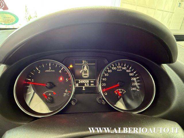 NISSAN Qashqai 2.0 dCi DPF Tekna