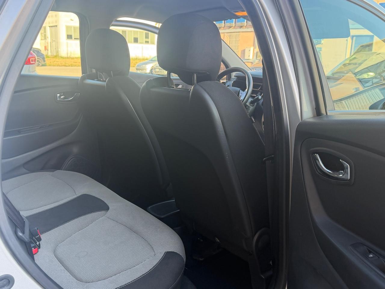 Renault Captur 1.5 dCi 8V 90 CV R-Link Neopatentati