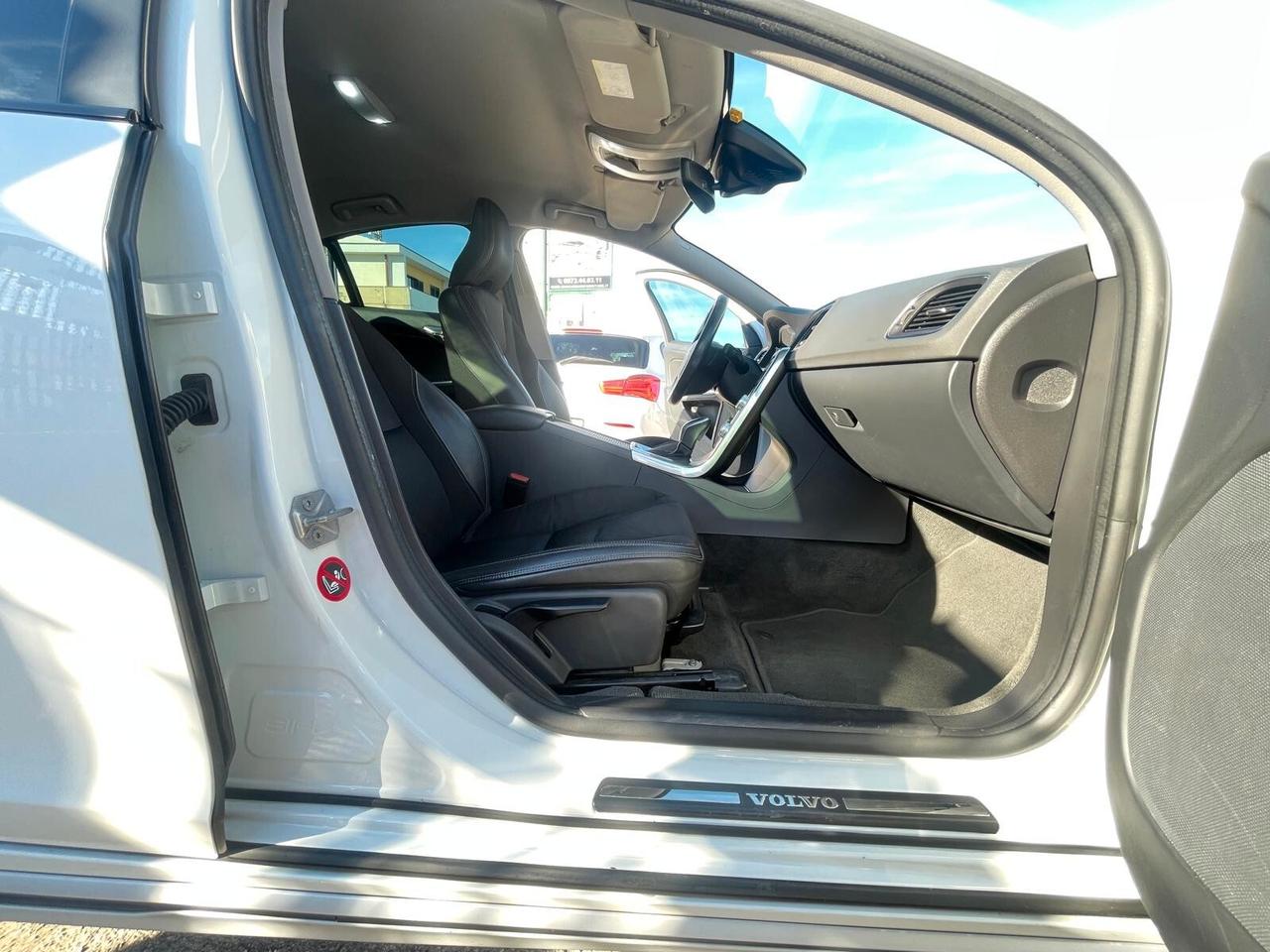 Volvo S60 Cross Country D3 Pro