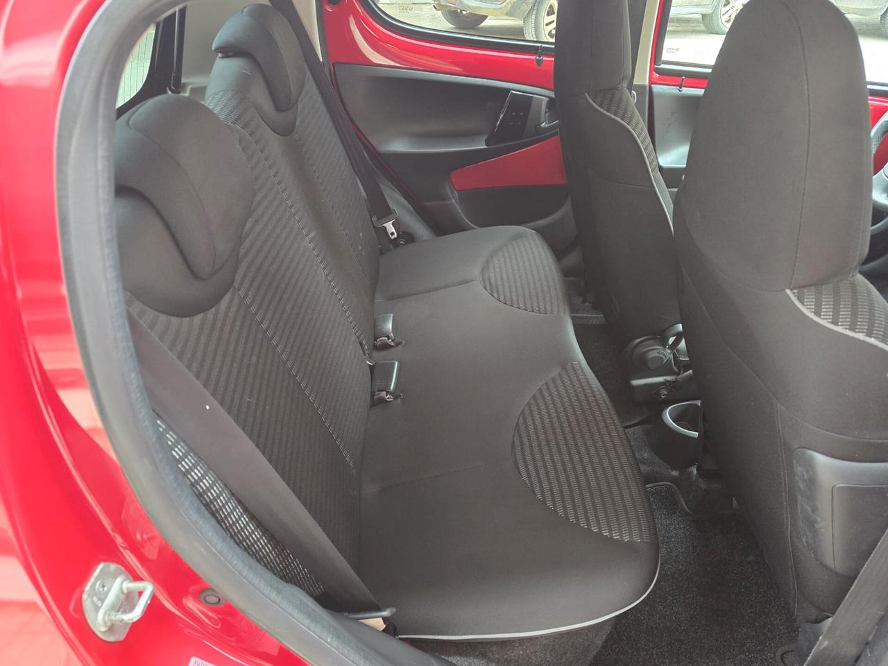 Peugeot 107 1.0 68 cv 5p. Active ETG5