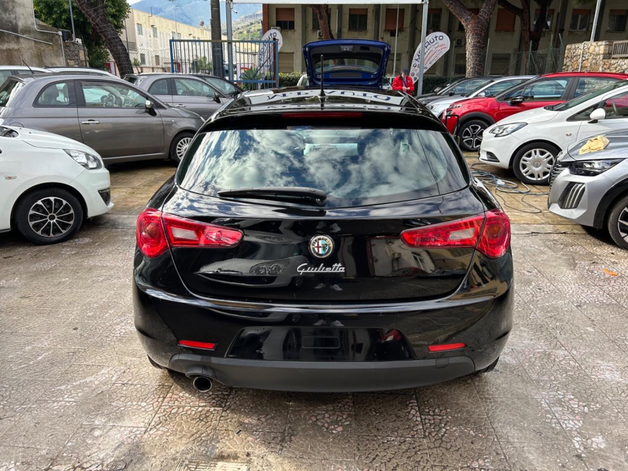 Alfa Romeo Giulietta 1.6 JTDm-2 105 CV Distinctive