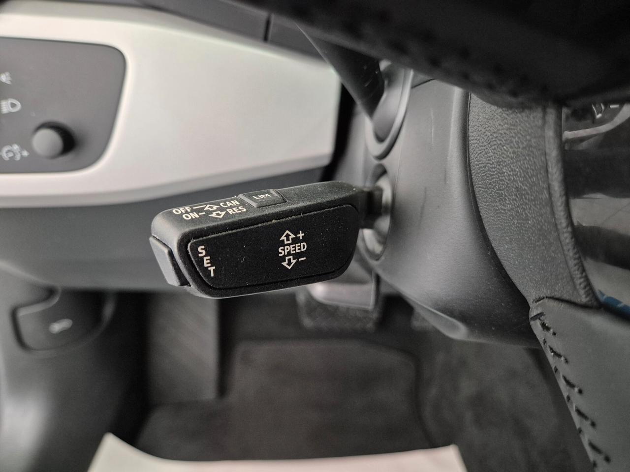 Audi A4 Avant 30 2.0 tdi 136cv S tronic