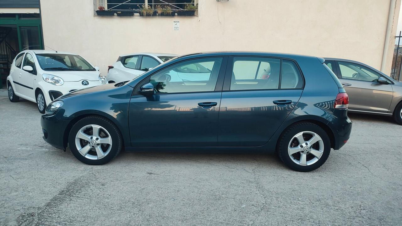 Volkswagen Golf 1.6 TDI DPF 5p. Highline