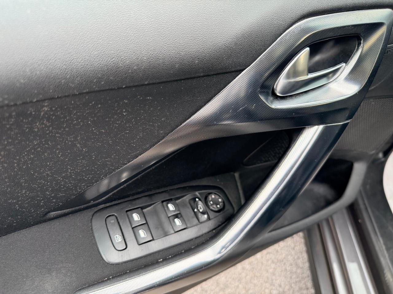 Peugeot 2008 1.6 e-HDi 115 CV Stop&Start Allure OK NEOPATENTATI