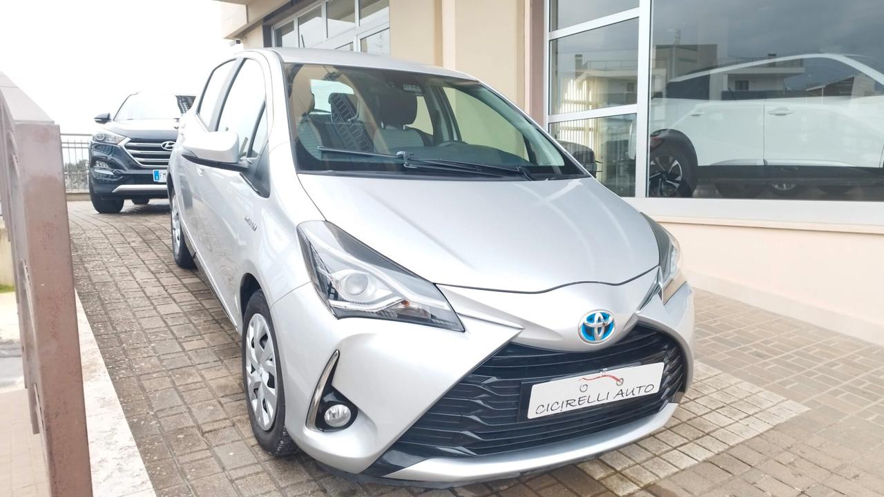 Toyota Yaris 1.5 Hybrid 5 porte Active