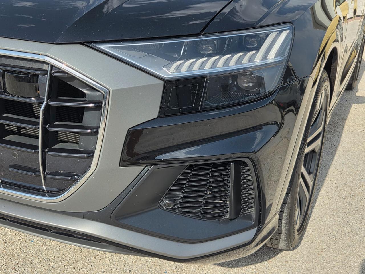 Audi Q8 50 TDI QUATTRO S LINE "FULL OPTIONAL"