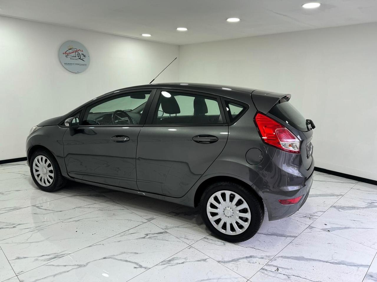 Ford Fiesta 1.5 TDCi 5 porte Titanium-NEOPATENTATI-GARANTITA