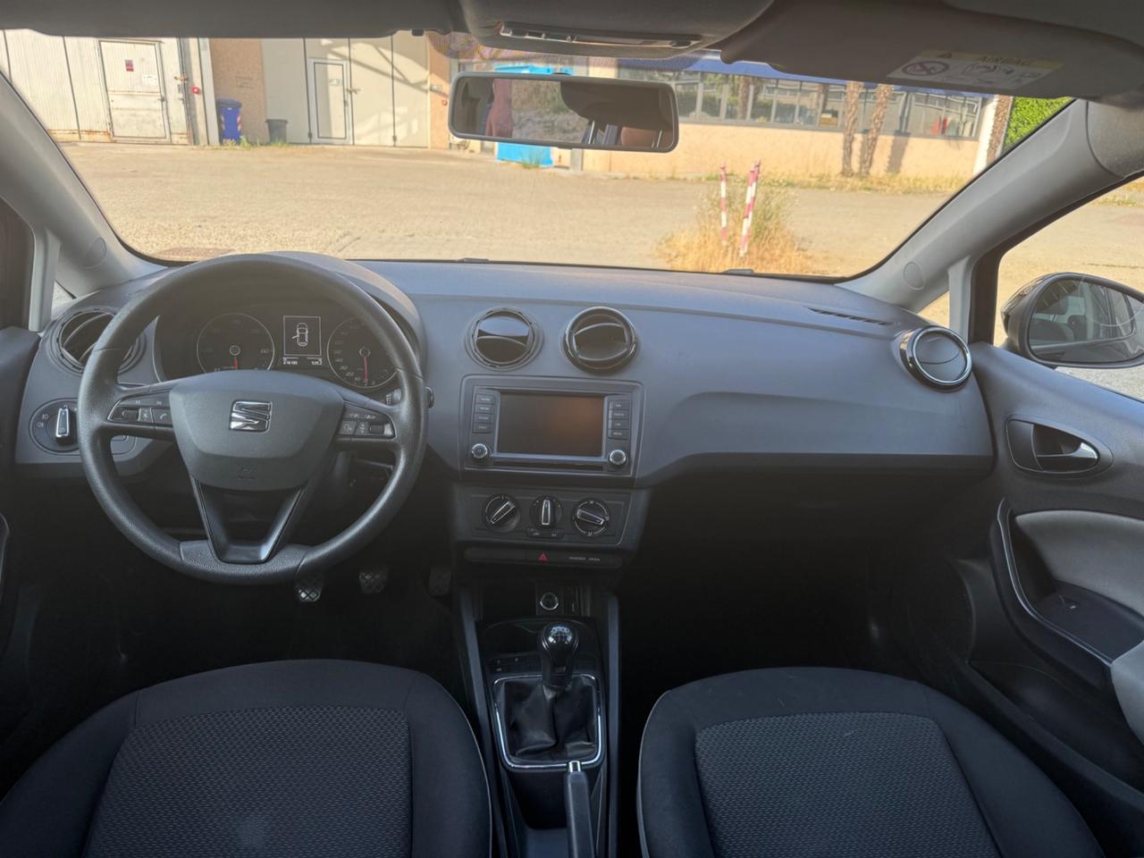 Seat Ibiza 1.4 TDI 75 CV 2016 neopatentato.