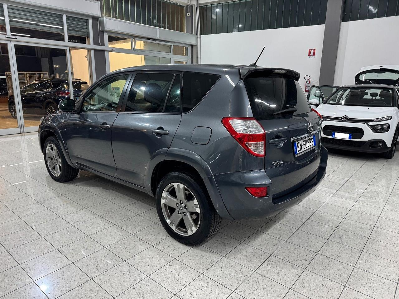 RAV4 2.2 D-Cat 150CV auto PREZZO VELOCE