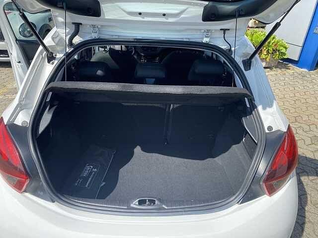 Peugeot 208 BlueHDi 100 5 porte Allure