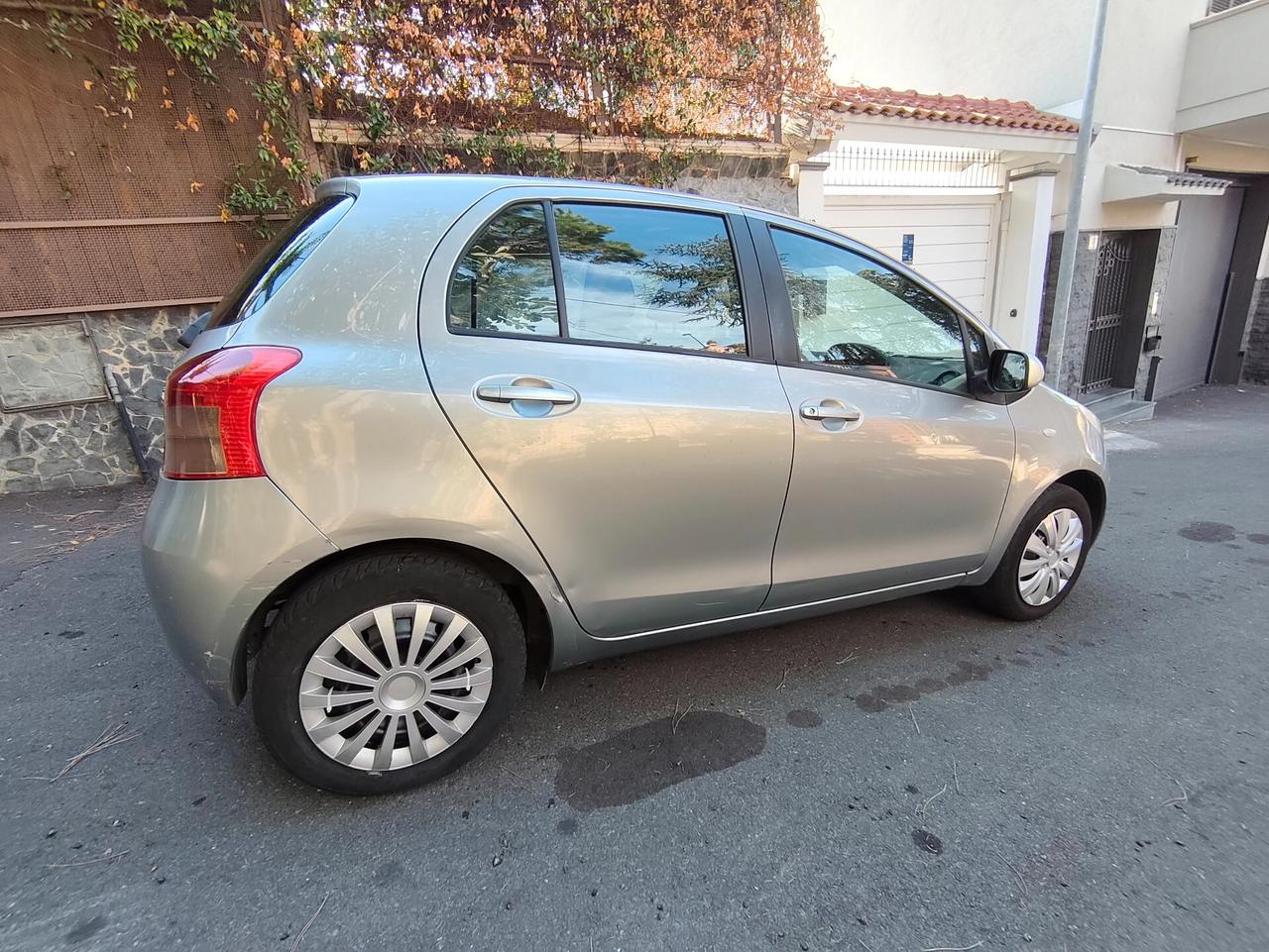 Toyota Yaris 1.0 5 porte 2008