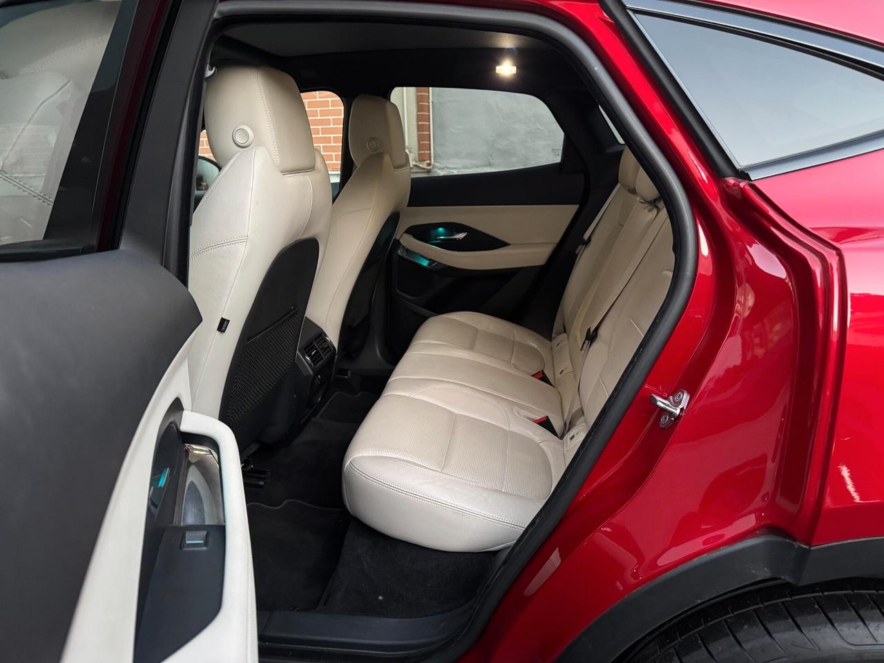 Jaguar E-Pace 2.0 AWD aut. R-Dynamic S