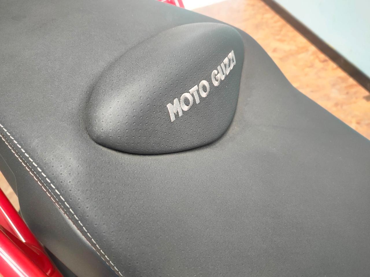 Moto Guzzi V85 TT Garantita e Finanziabile