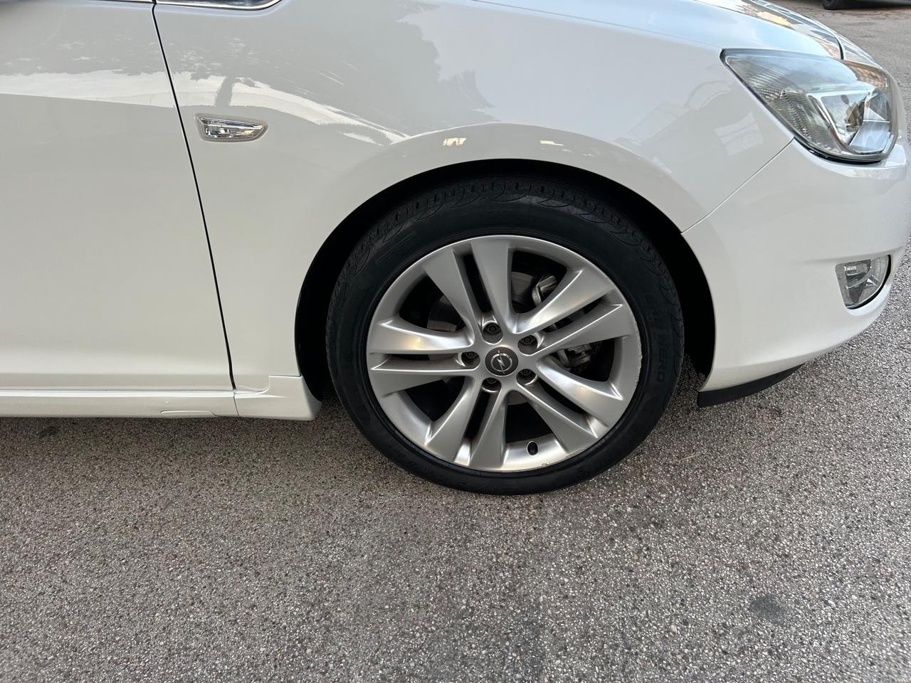 Opel Astra 1.7 CDTI 110 cv cosmo 2012