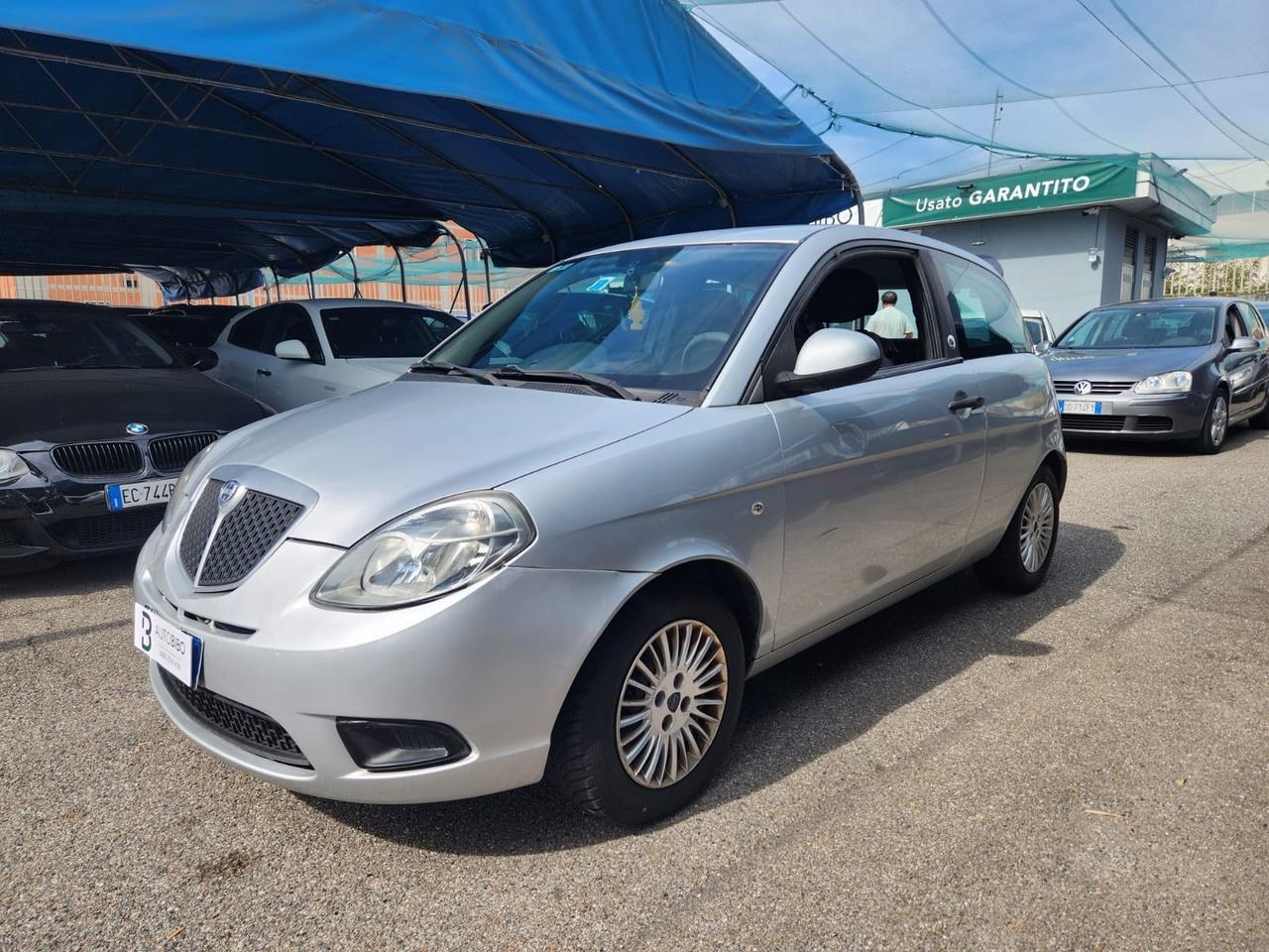 Lancia Ypsilon 1.4 Argento Ecochic GPL