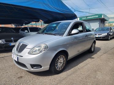 Lancia Ypsilon 1.4 Argento Ecochic GPL