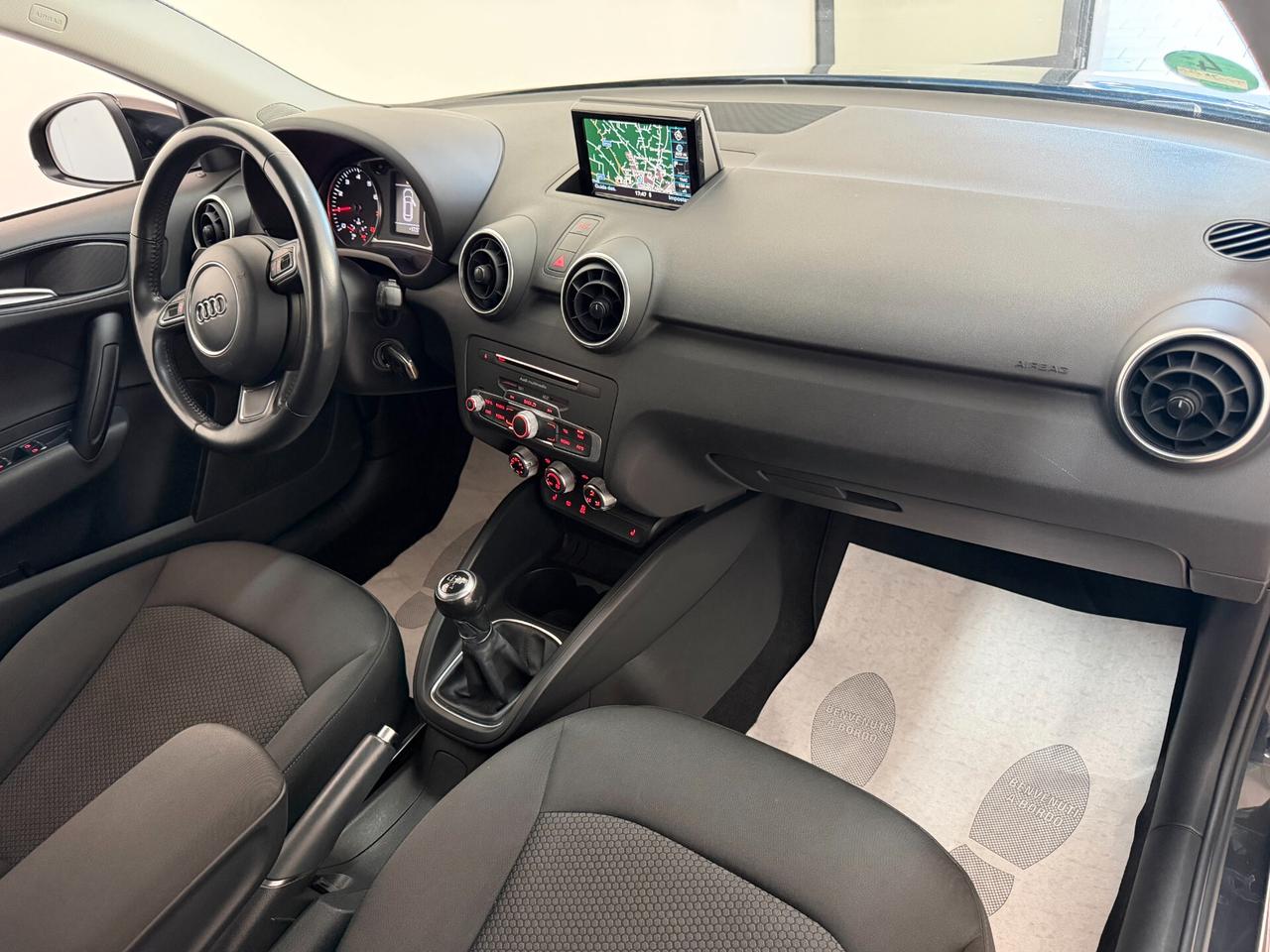 Audi A1 SPB 1.0 TFSI S-LINE LED/NAVI