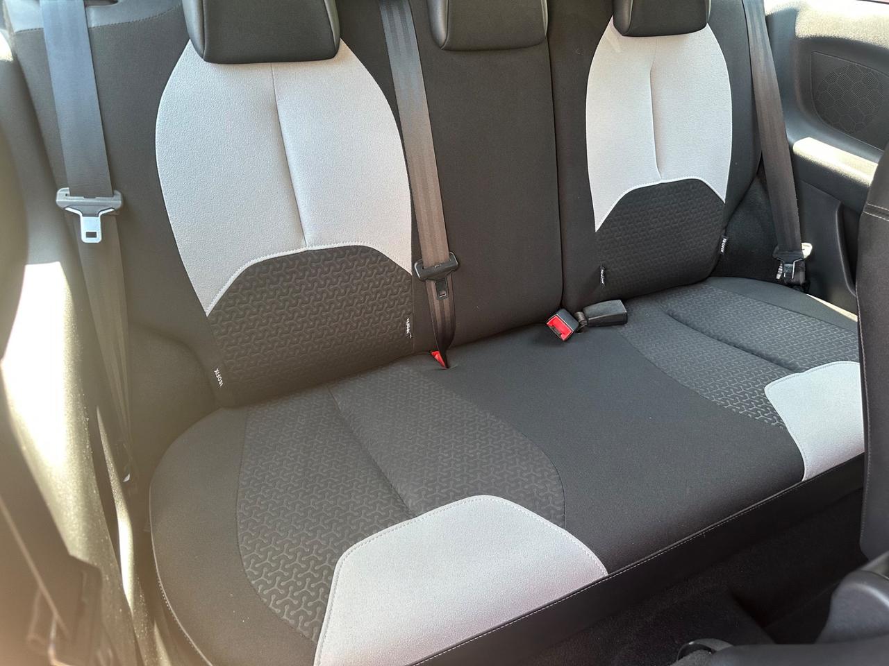 Ds DS3 DS 3 1.4 VTi 95 Just Black GPL