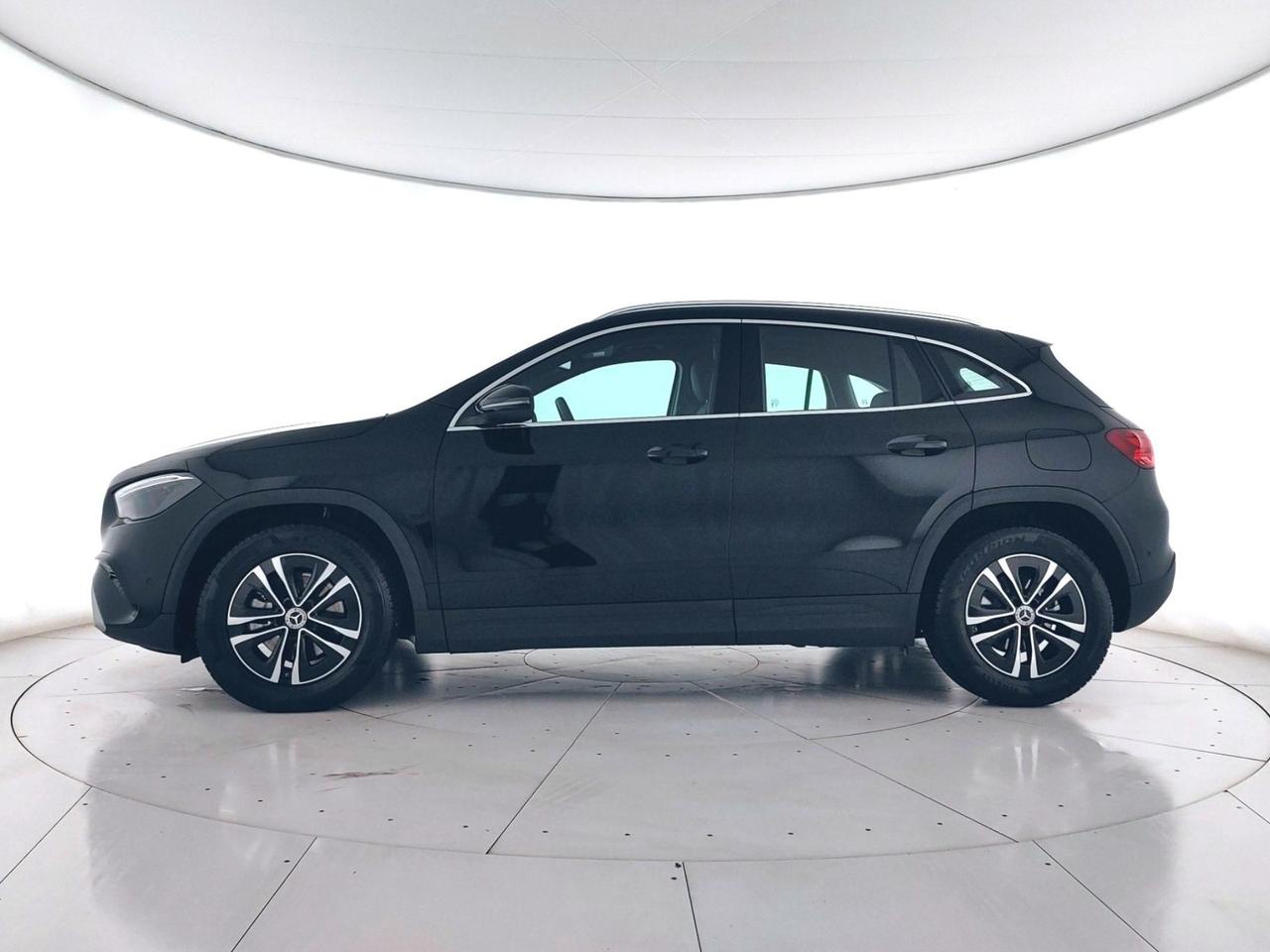 Mercedes-Benz GLA 180 d Advanced auto NEOPATENTATI+CAMERA+LED