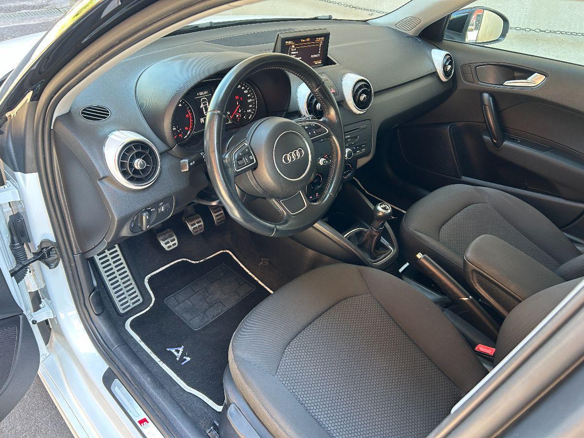 AUDI - A1 Sportback - 1.6 TDI 90CV S line edition