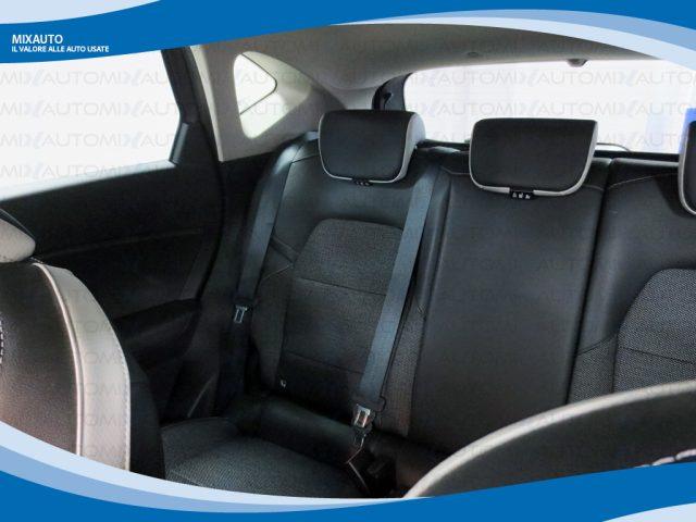 RENAULT Captur 1.6 eTech Hybrid 145cv Intens AUT EU6