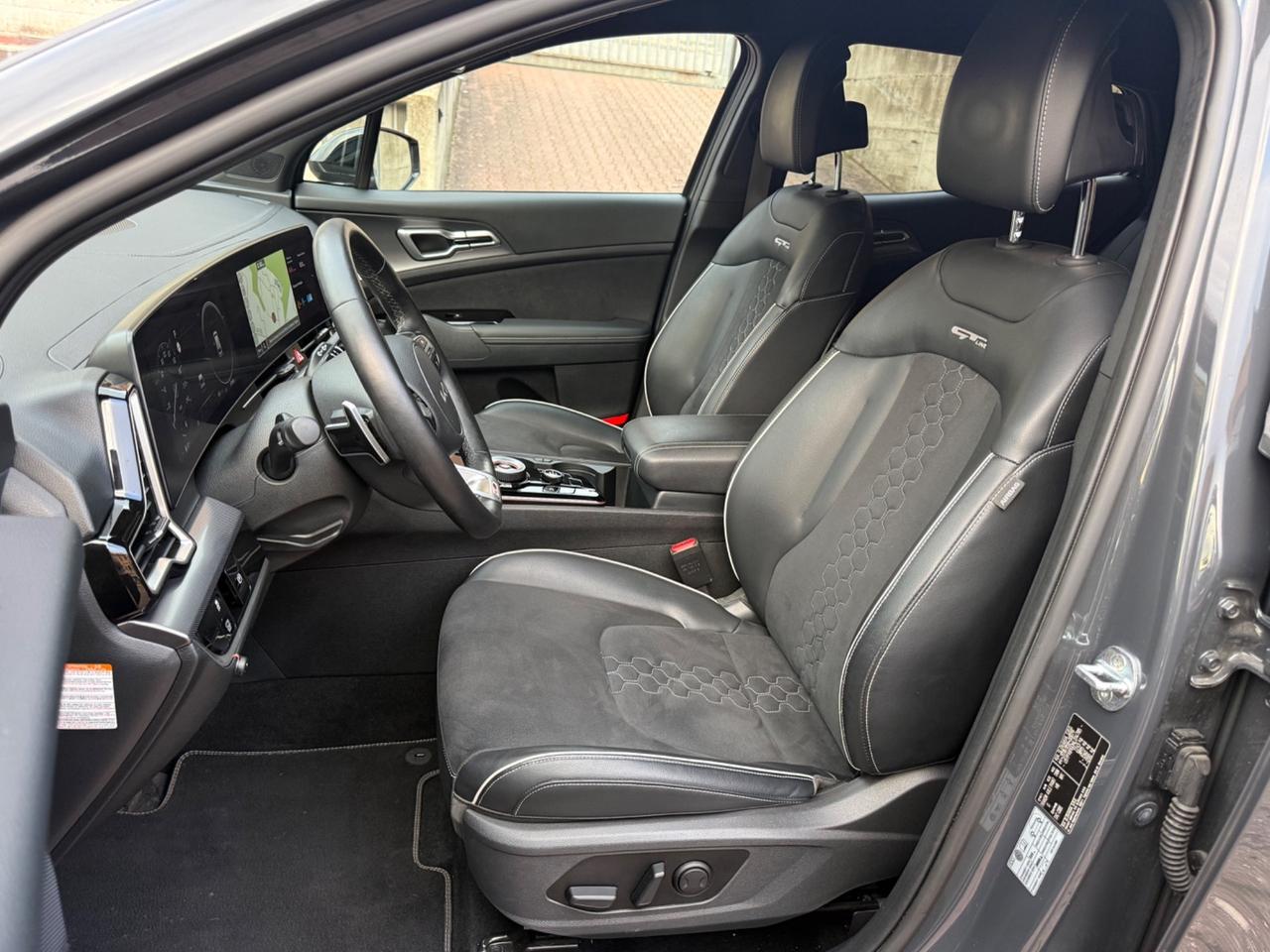 Kia Sportage 1.6 TGDi HEV AWD AT GT-line