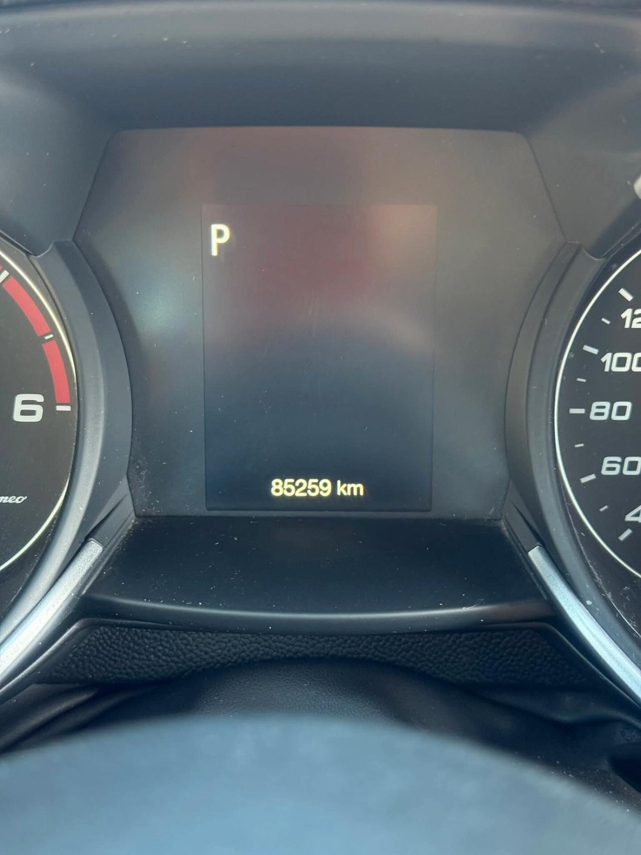 Alfa Romeo Stelvio 2.2 Turbodiesel 190 CV AT8 RWD Business