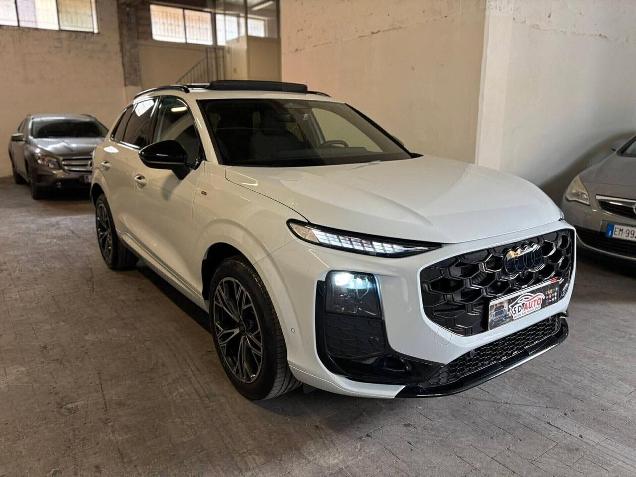 Audi Q3 35 TDI S tronic line edition/''''ì