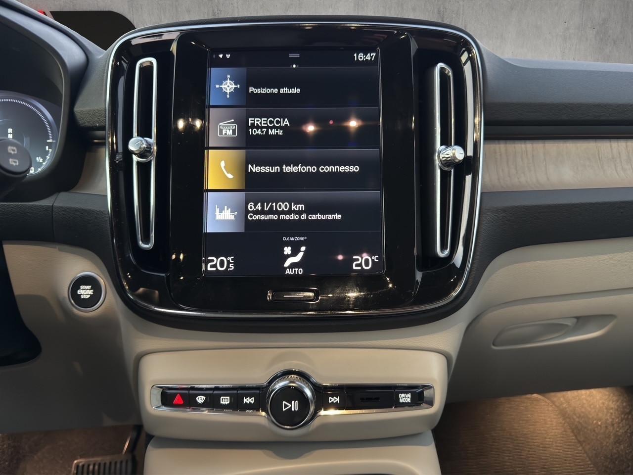 Volvo XC40 T5 Recharge Plug-in Hybrid Inscription