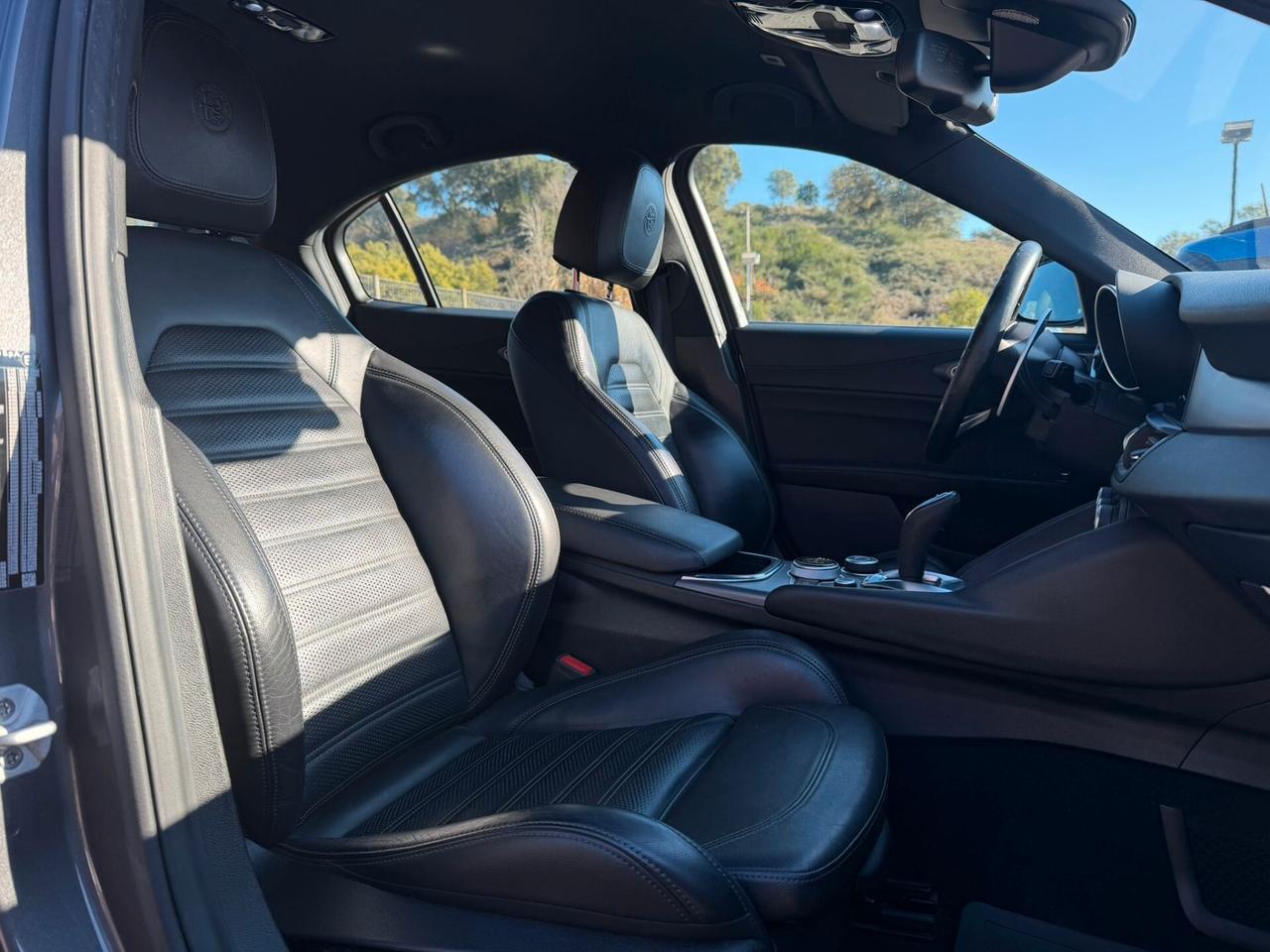 Alfa Romeo Giulia 2.2 Turbodiesel 210 CV AT8 AWD Q4 Veloce