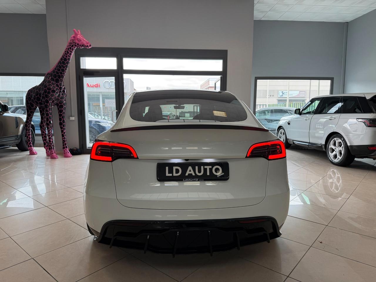 Tesla Model Y Long Range AWD