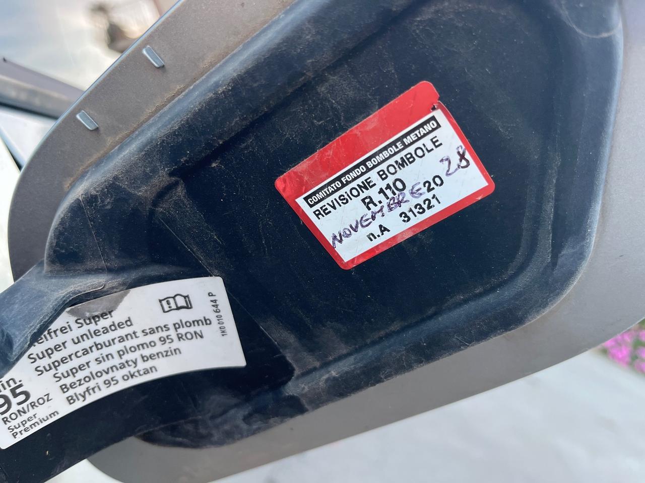 Volkswagen Golf 1.4 TGI DSG BLUEMOTION