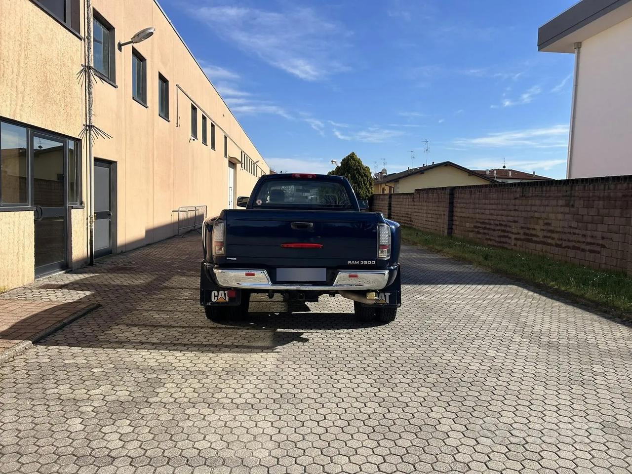 Dodge ram 3500 5.9 cummins gemellato